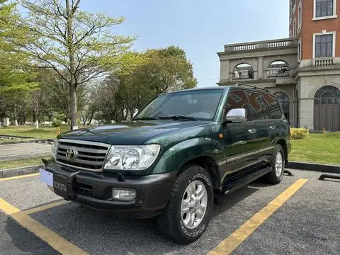 Toyota 兰德酷路泽 2005