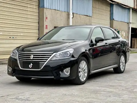 Toyota Crown 2012