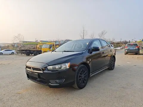 Mitsubishi 翼神 2012