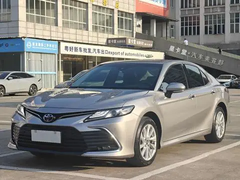 Toyota Camry 2021