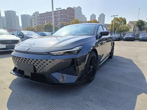 Changan UNI-V 2024