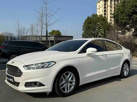 Ford 蒙迪欧 2013