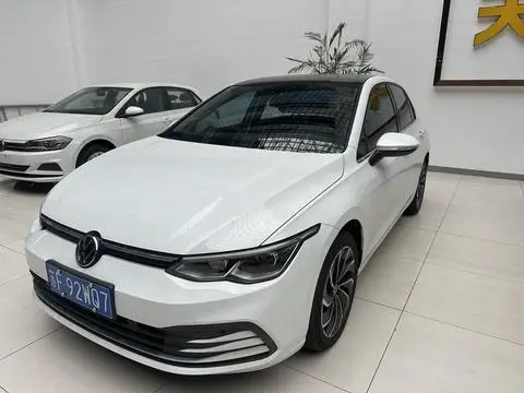 Volkswagen Golf 2023
