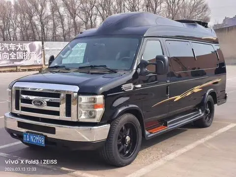 Ford E350 2010