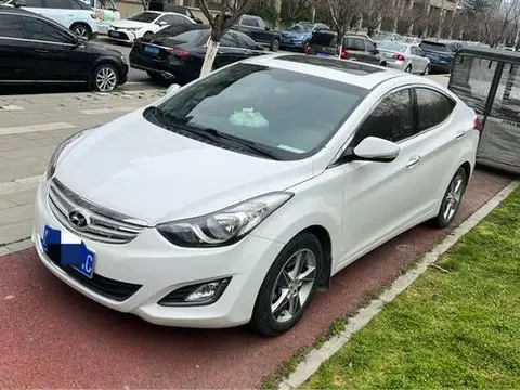 Hyundai Elantra Langdong 2013