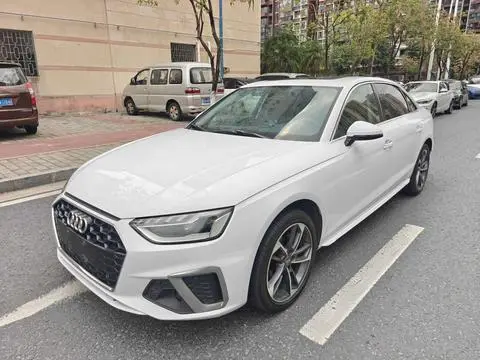 Audi A4L 2020 — фото 1