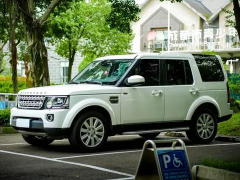 Land Rover 发现 2015