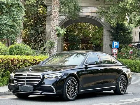 Mercedes-Benz S-Class PHEV 2023