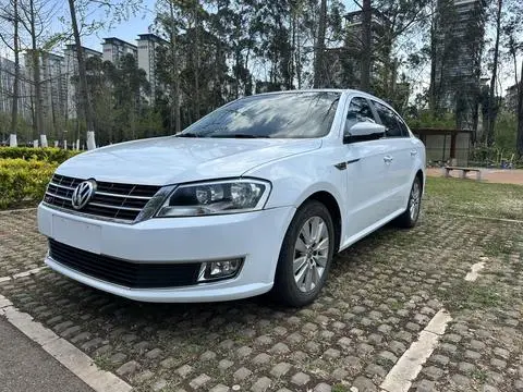 Volkswagen Lavida 2013