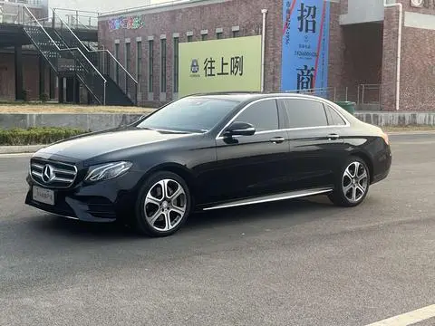 Mercedes-Benz E-Class 2016 — фото 1