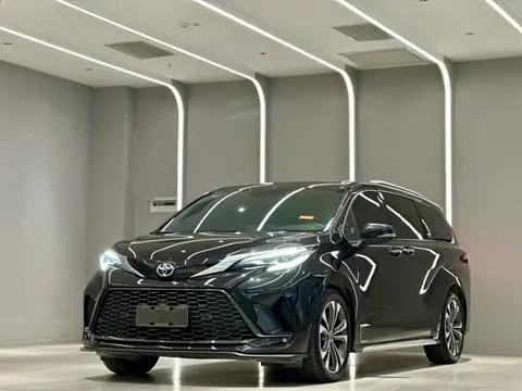 Toyota Granvia 2023