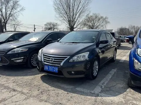 Nissan 轩逸 2012