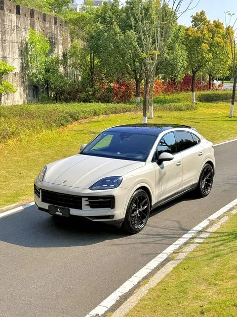 Porsche Cayenne Coupé 2024