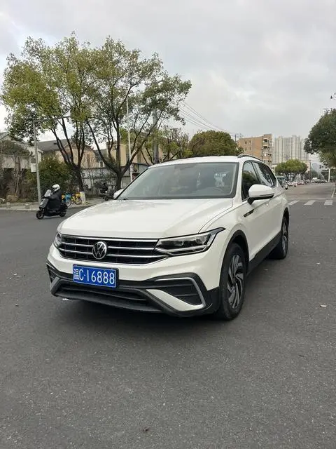 Volkswagen Tiguan L 2022