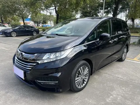 Honda 奥德赛 2018 — фото 1