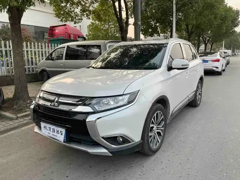 Mitsubishi 欧蓝德 2018