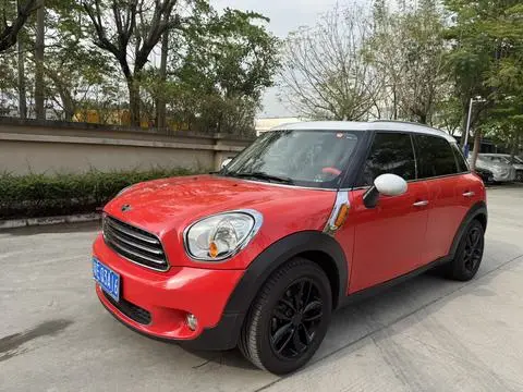 MINI MINI 2012