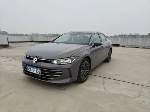 Volkswagen Passat 2025