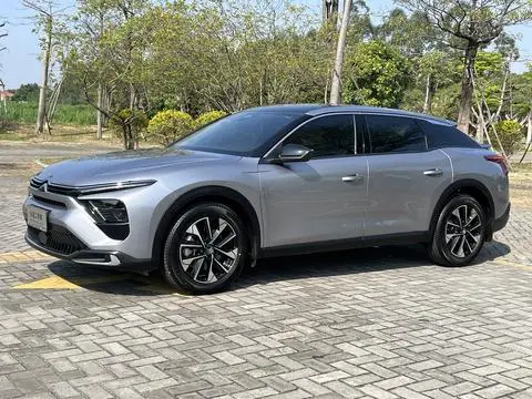 Citroën 凡尔赛C5 X 2023