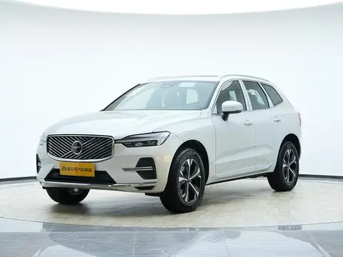 Volvo XC60 2026 — фото 1