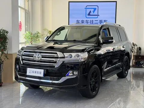 Toyota 兰德酷路泽 2019 — фото 1