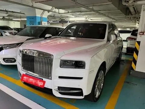 Rolls Royce Cullinan 2018