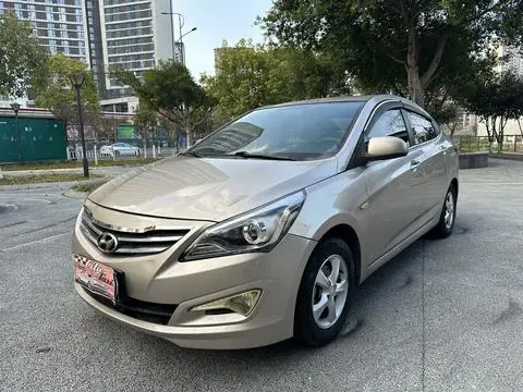 Hyundai 瑞纳 2016