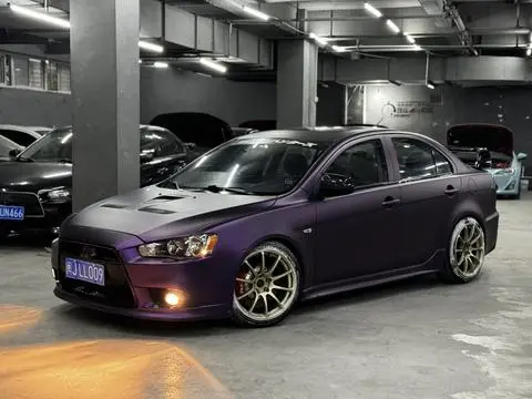 Mitsubishi 翼神 2011