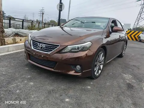Toyota Reiz 2012