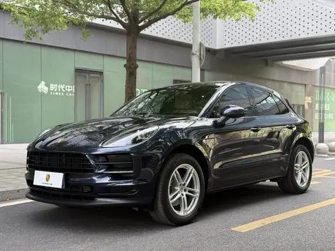 Porsche Macan 2018 — фото 1
