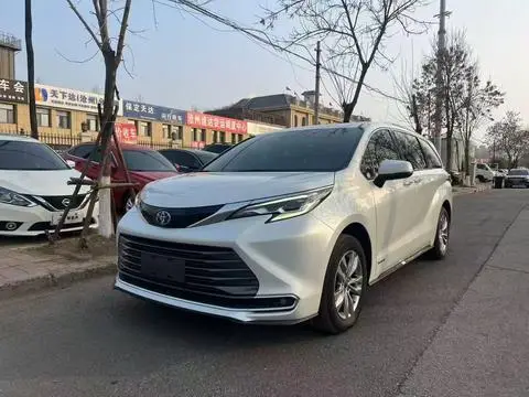 Toyota 赛那 2021