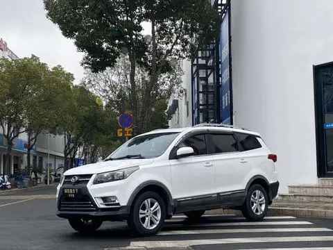 BAIC S3 2016
