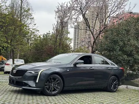 Cadillac CT4 2022