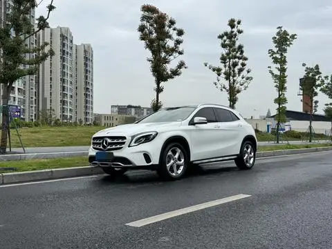 Mercedes-Benz GLA 2017