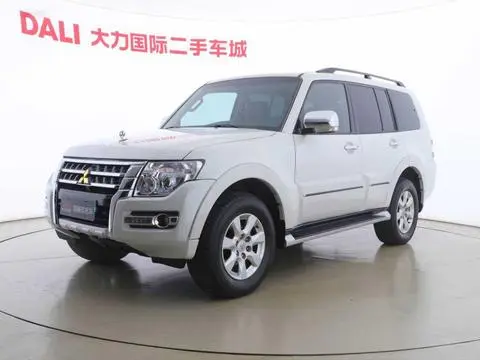 Mitsubishi 帕杰罗 2022