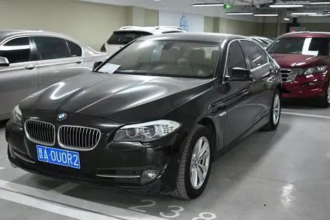 BMW 5 Series 2013 — фото 1