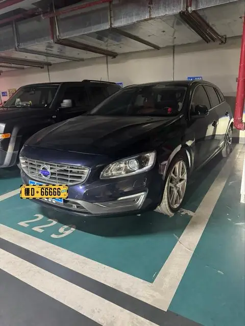 Volvo V60 2017