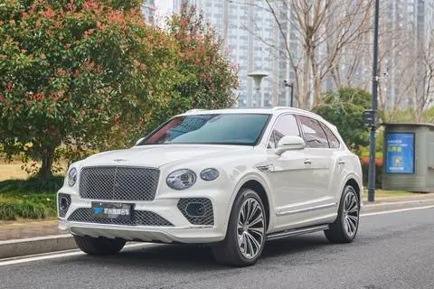Bentley 添越 2022