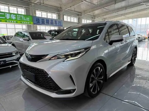 Toyota Granvia 2023