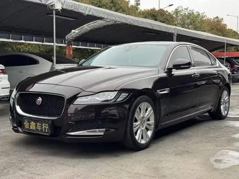 Jaguar XFL 2018