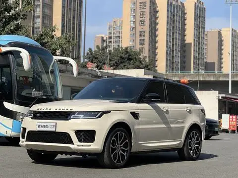Land Rover 揽胜运动 2016 — фото 1