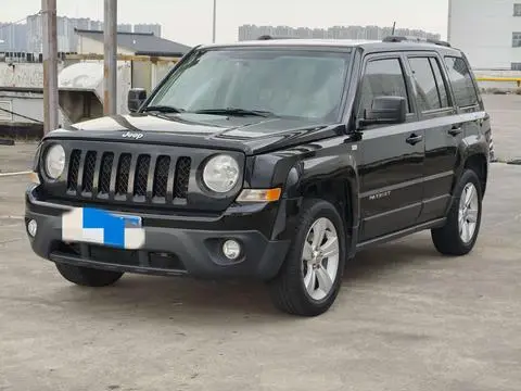 Jeep 自由客 2013