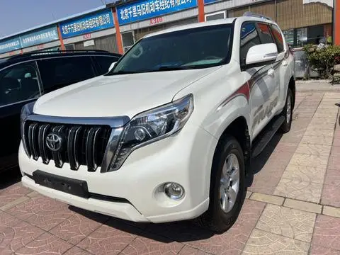 Toyota Prado 2015 — фото 1