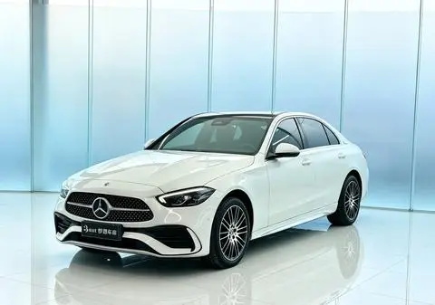Mercedes-Benz C-Class 2024