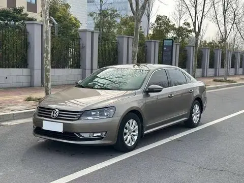 Volkswagen Passat 2014 — фото 1