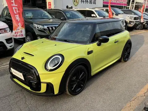 MINI MINI 2022