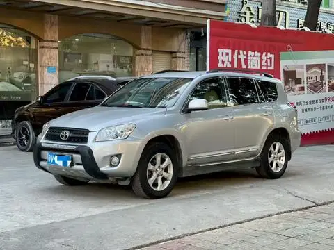 Toyota RAV4 2013