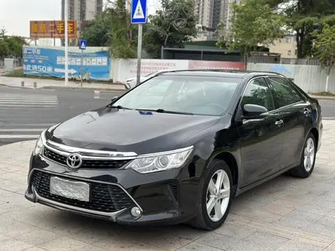 Toyota Camry 2015