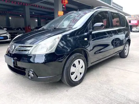 Nissan 骊威 2010