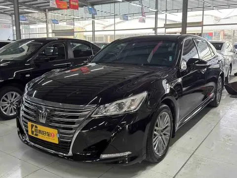 Toyota Crown 2017